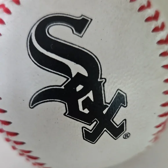 1996 Chicago White Sox Ball. - Picture 5 of 5